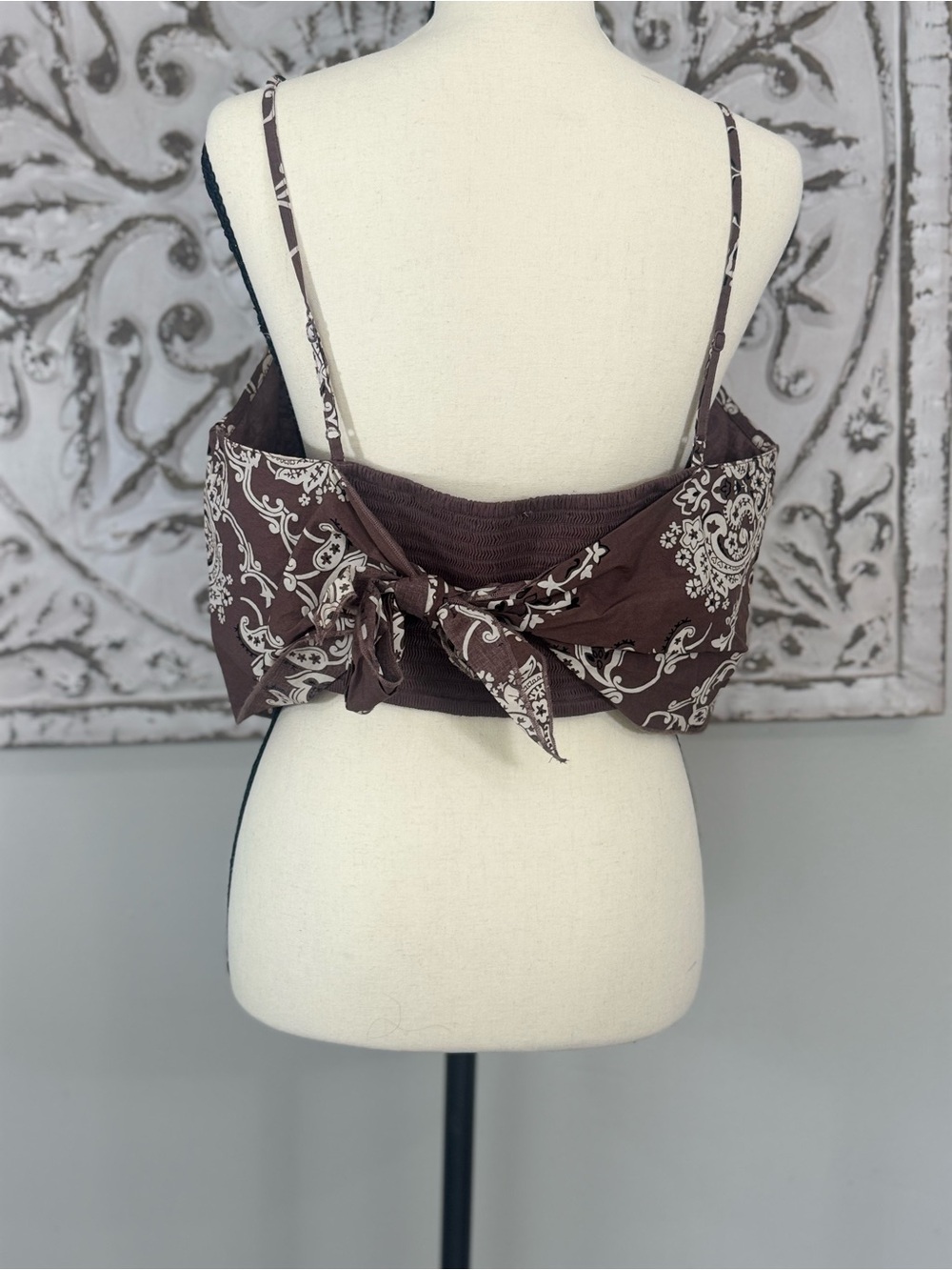 American Eagle Outfitters Brown Paisley Bandana Crop Cami - Picture 4 of 13